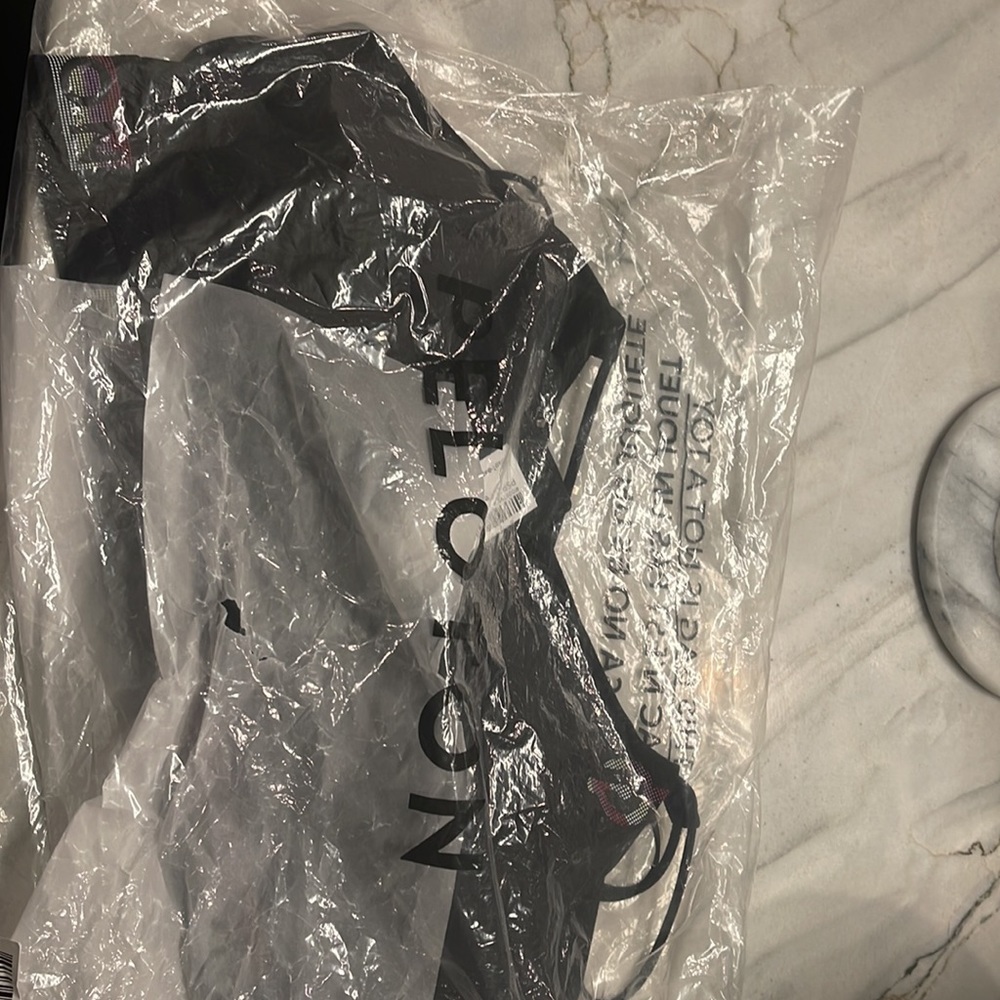 Peloton Recharge Speed Up Bra, XL NWT - Picture 5 of 10